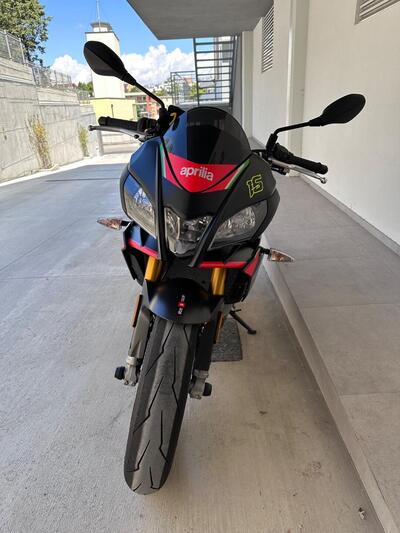 Aprilia Tuono V4 Factory (2019 - 20) usata