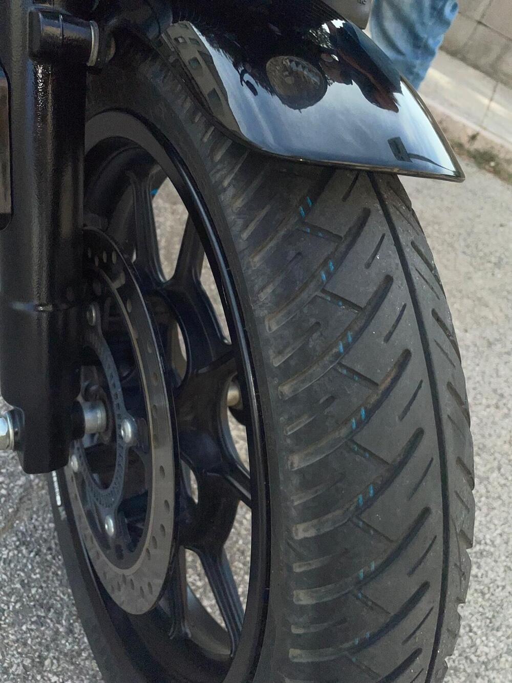 Royal Enfield HNTR 350 (2022 - 26) (9)