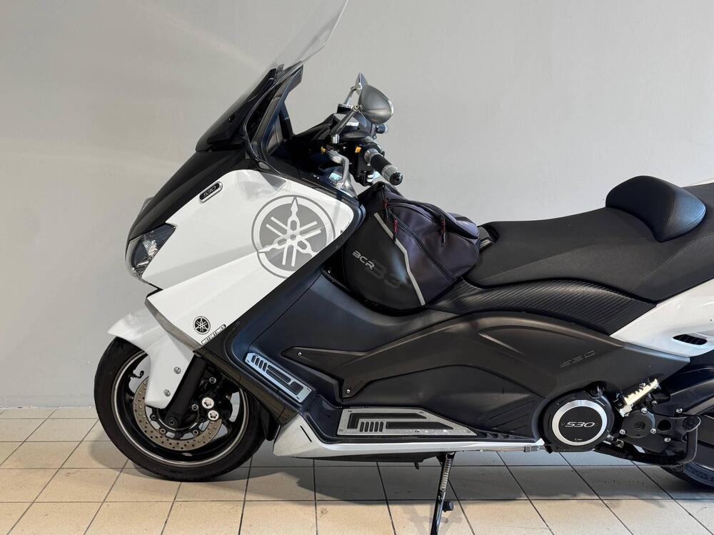 Yamaha T-Max 530 (2015 - 16) (3)