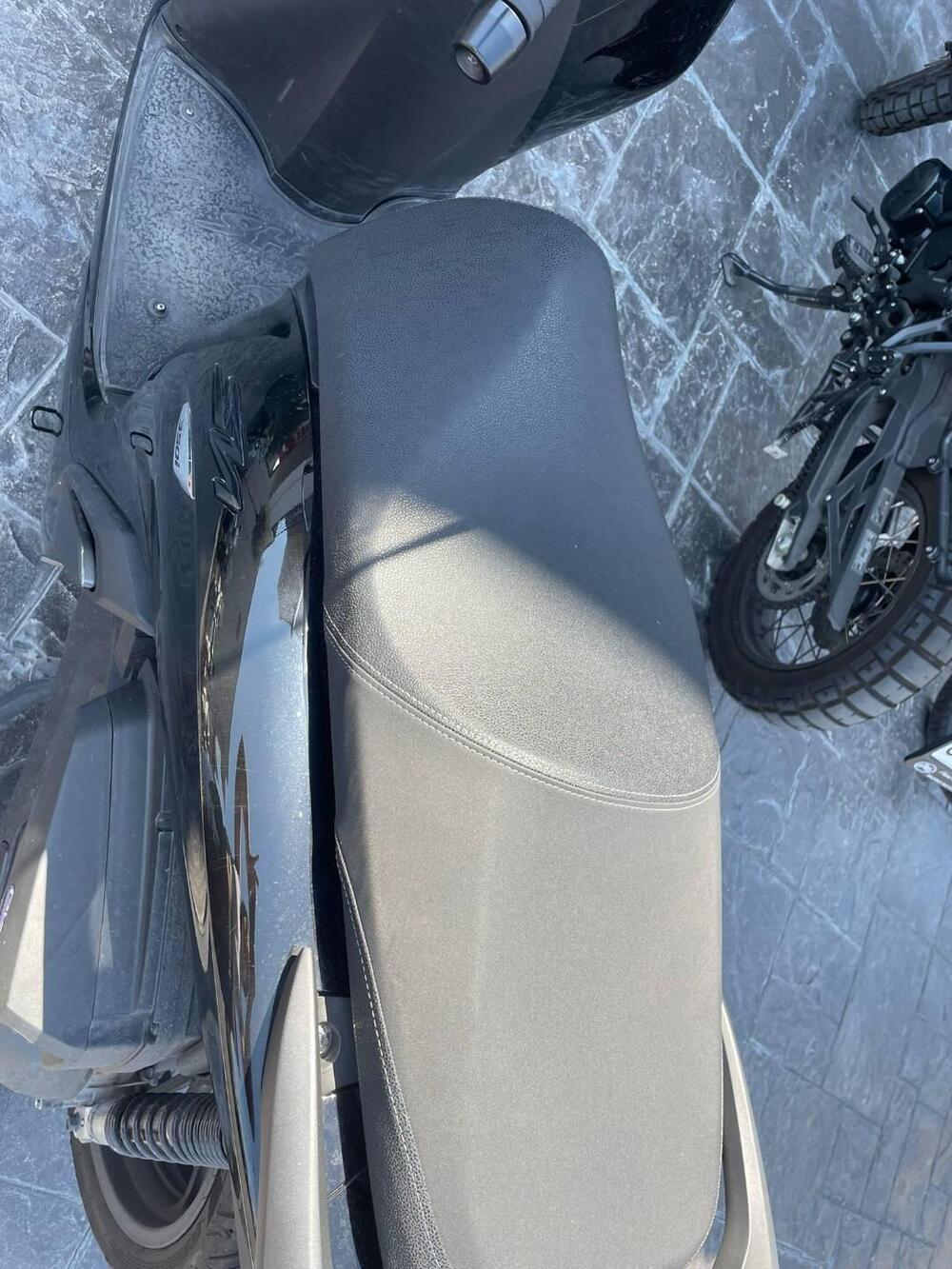 Honda SH 350i GT (2025 - 26) (2)