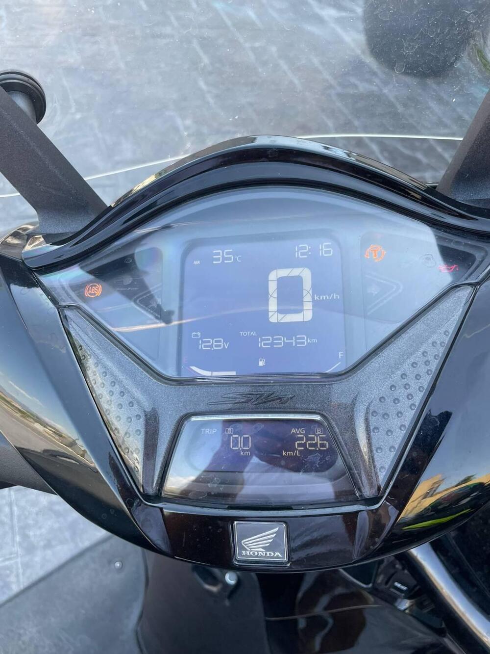 Honda SH 350i GT (2025 - 26) (3)