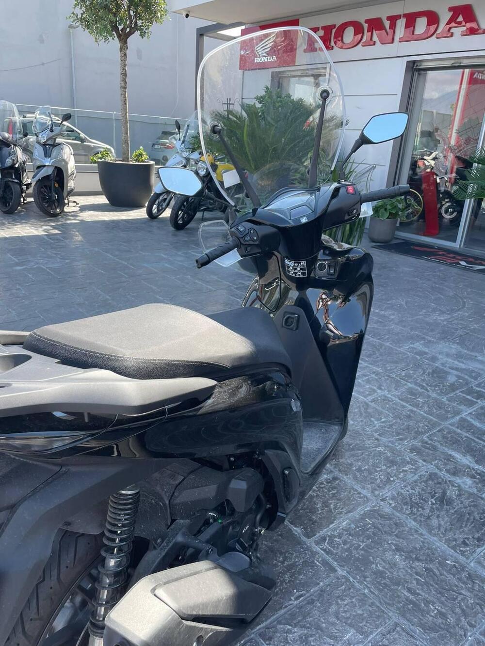 Honda SH 350i GT (2025 - 26) (4)