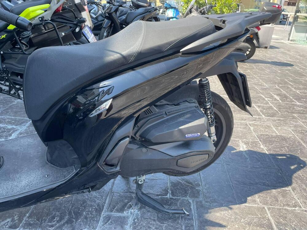 Honda SH 350i GT (2025 - 26) (7)