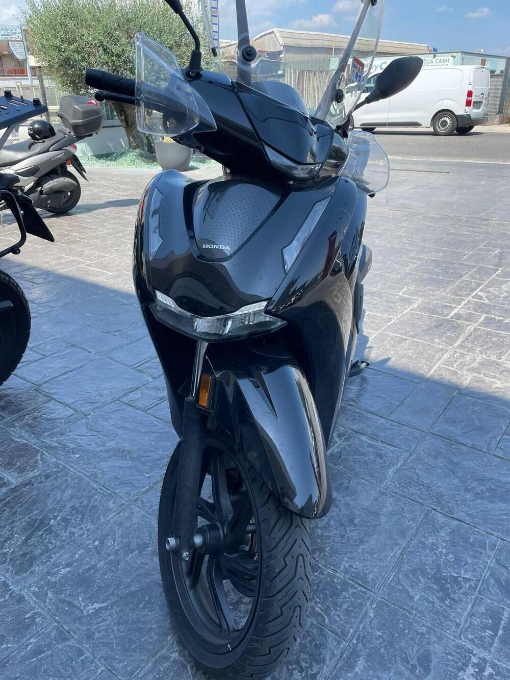 Honda SH 350i GT (2025 - 26) (9)