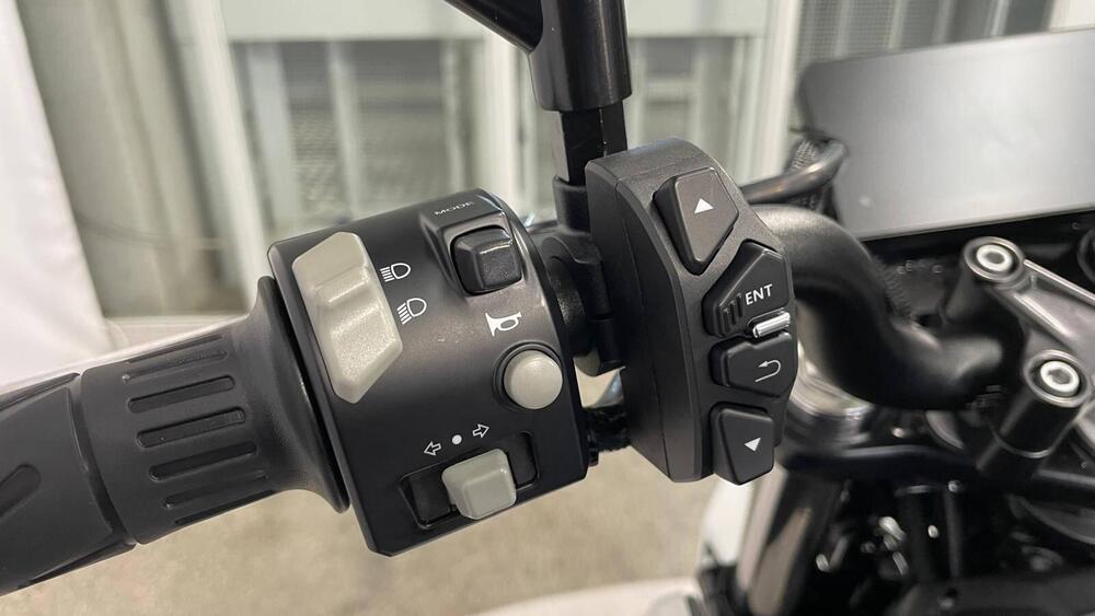 CFMOTO 650NK (2021 - 24) (9)