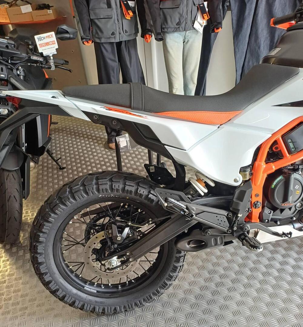 KTM 390 Adventure R (2025 - 26) (5)