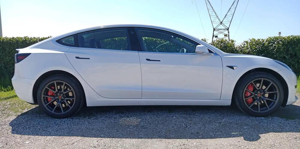 Tesla Model 3 usata a Verona (4)