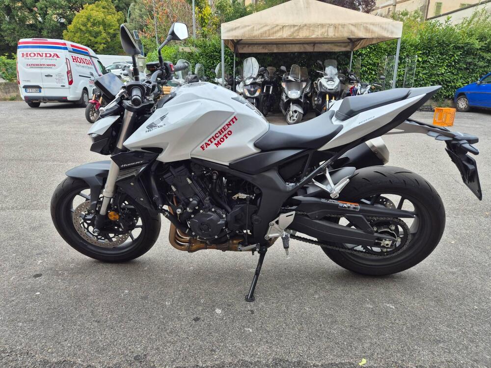 Honda CB 1000 Hornet (2025 - 26) (2)