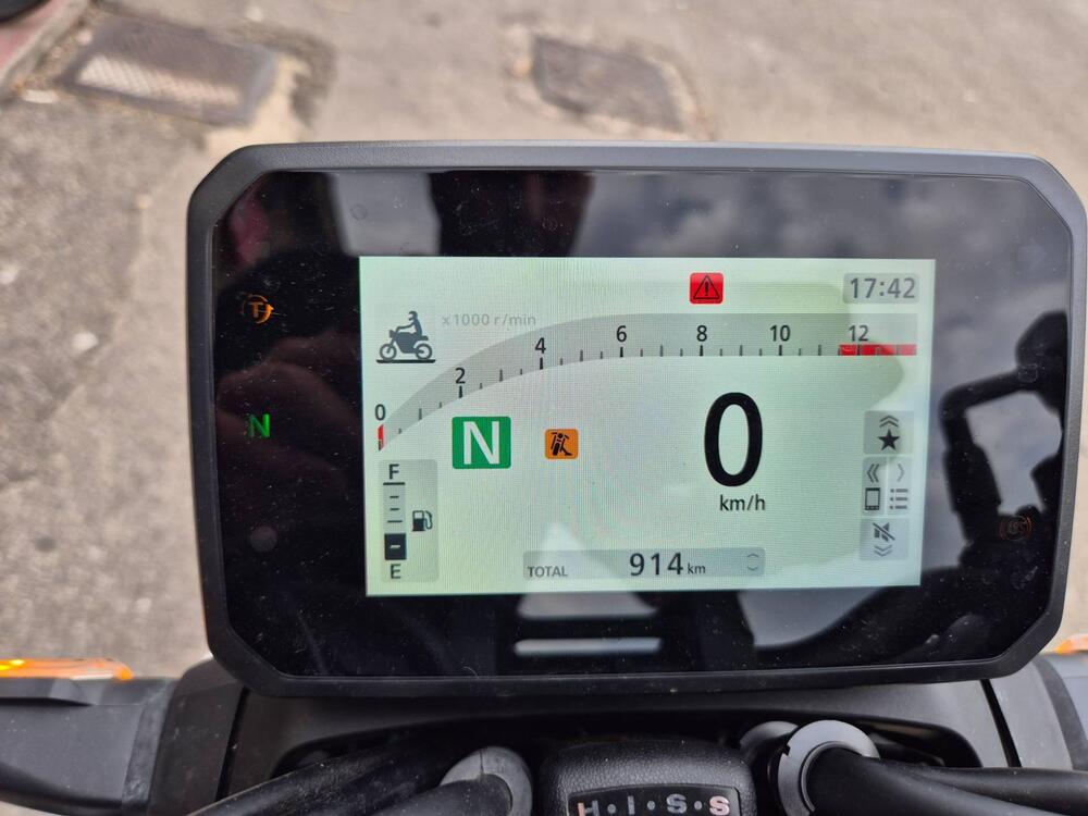 Honda CB 1000 Hornet (2025 - 26) (3)