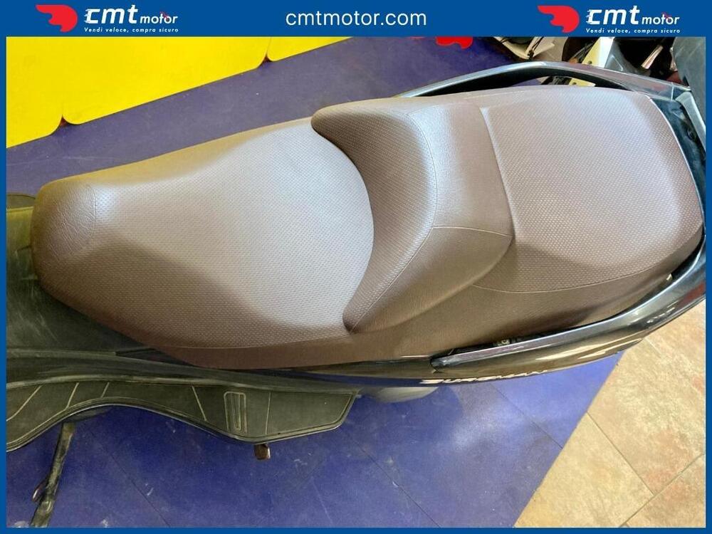 Suzuki Burgman AN 400 Limited Edition (2006 - 09) (8)