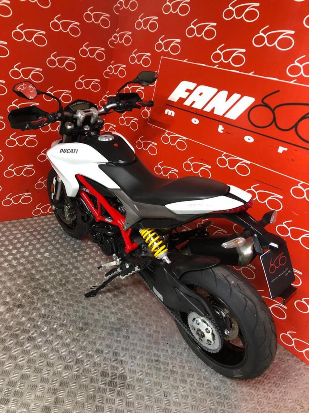 Ducati Hypermotard 939 (2016 - 18) (4)