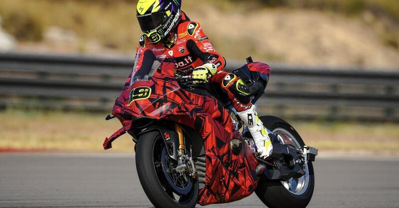 SBK 2025. Razgatlioglu &egrave; pi&ugrave; veloce di Bulega nei test di Aragon