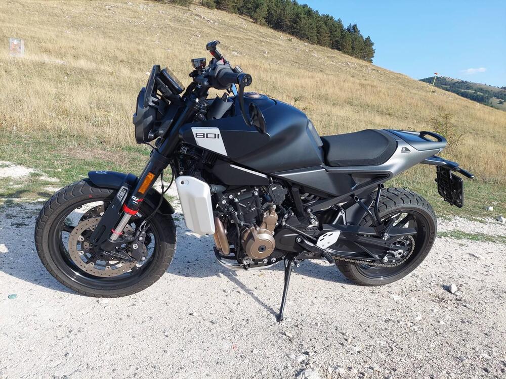 Husqvarna Svartpilen 801 (2024 - 26) (9)