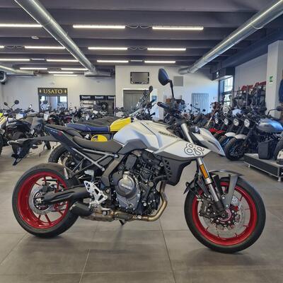 Suzuki GSX-8S (2025) nuova