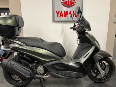 Piaggio Beverly 350 SportTouring ie ABS (2011 - 17) usata