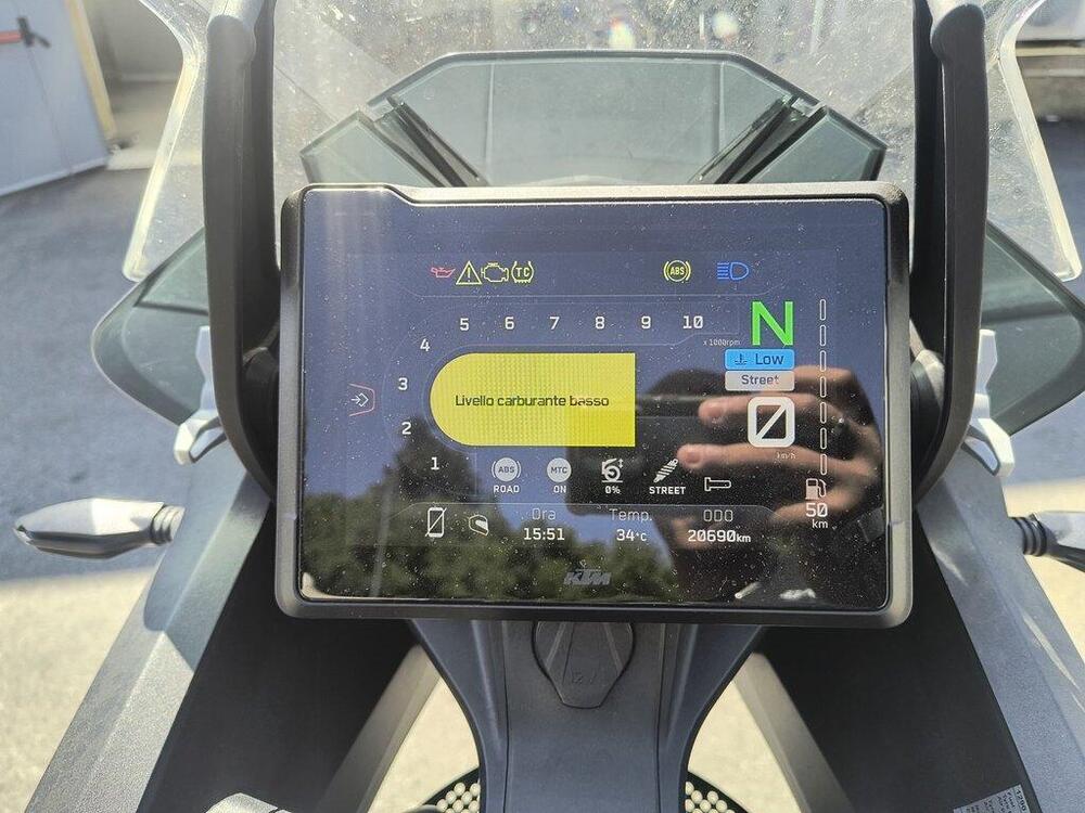 KTM 1290 Super Adventure S (2021) (2)