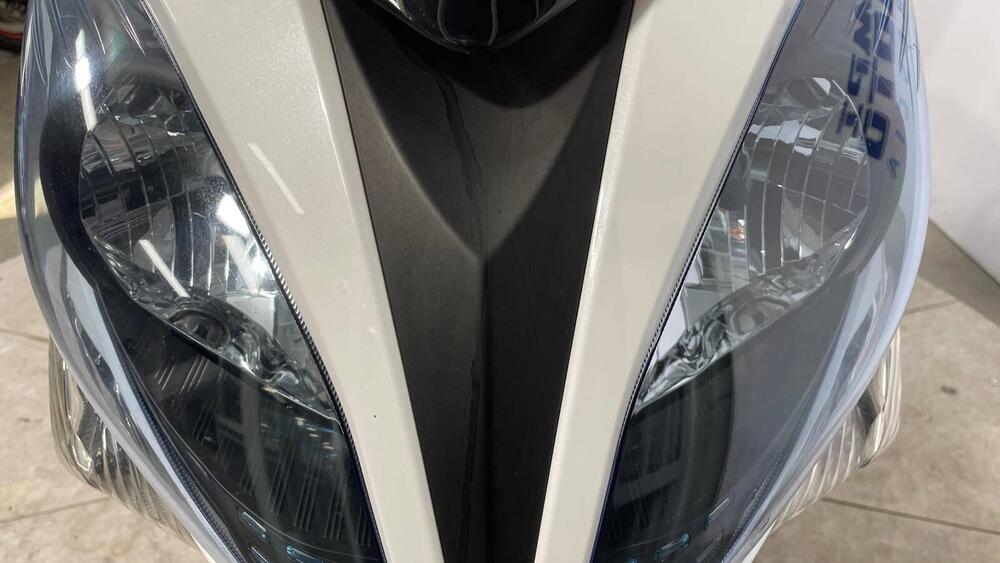 Kymco Xciting 300i (12)