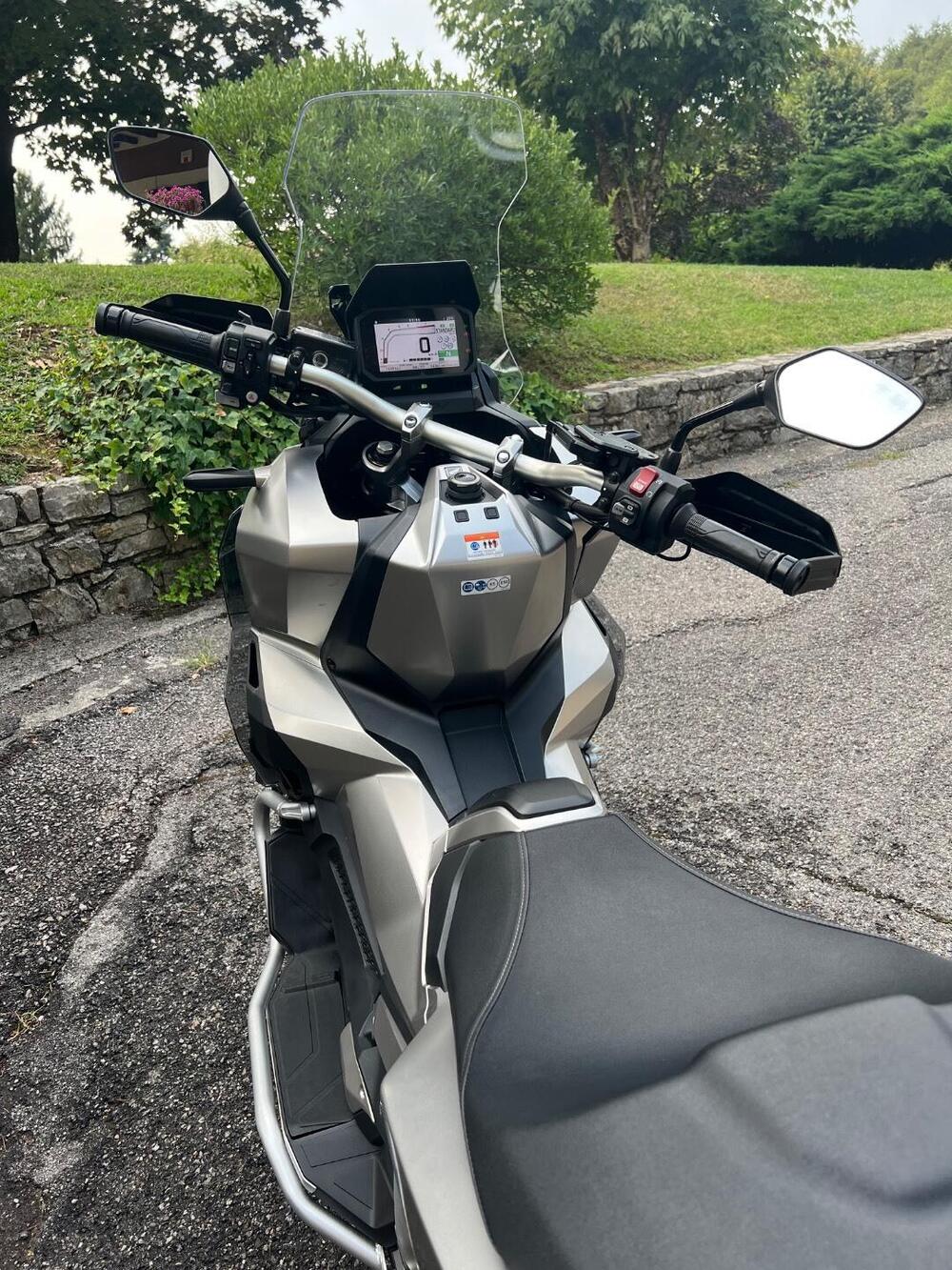 Honda X-ADV 750 DCT Adventure (2021 - 24) (6)