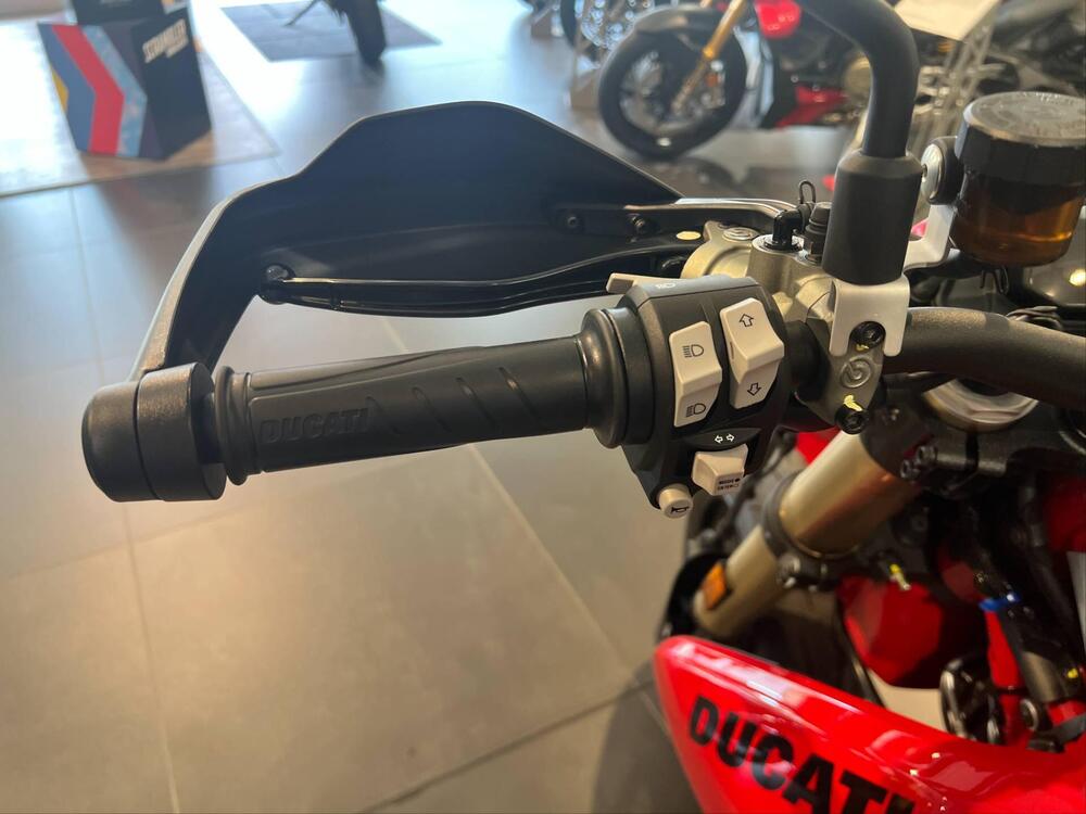 Ducati Hypermotard 698 Mono (2024 - 26) (12)