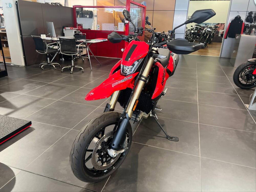 Ducati Hypermotard 698 Mono (2024 - 26) (2)
