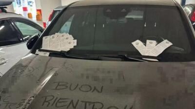Lascia l&rsquo;auto un mese fuori dall&rsquo;aeroporto di Orio: la vacanza gli costa oltre 20 multe
