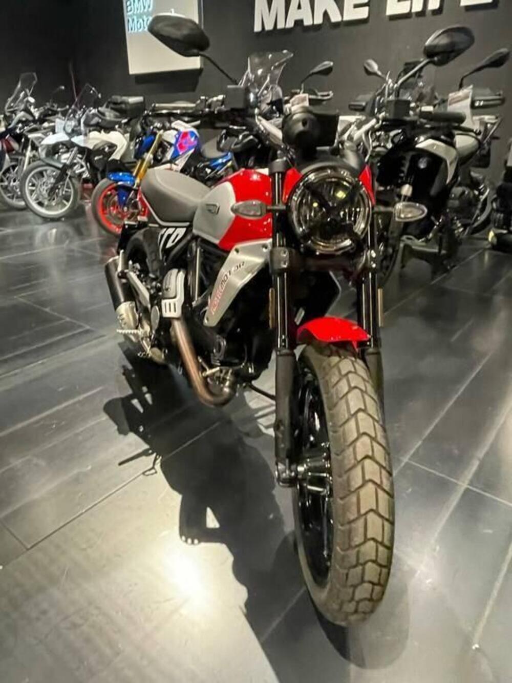 Ducati Scrambler 800 Icon (2023 - 24) (2)