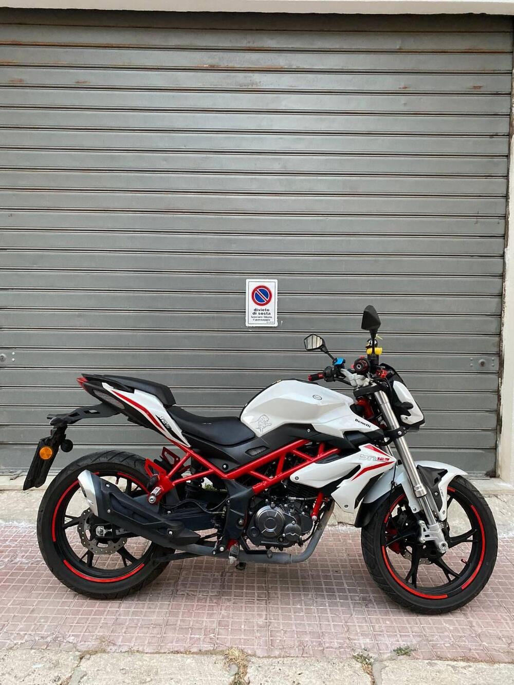 Benelli BN 125 (2018 - 20) (2)