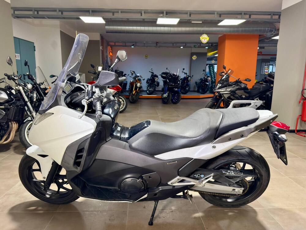 Honda Integra 750 DCT ABS (2014 - 15) (4)