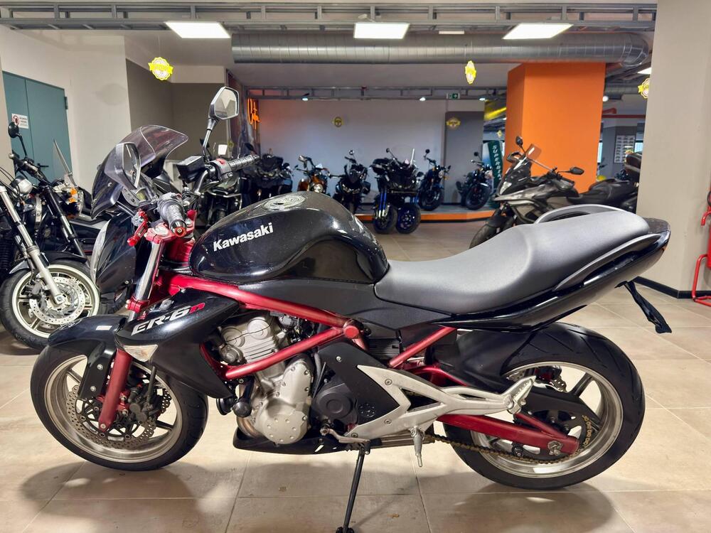 Kawasaki ER-6N (2006 - 09) (4)