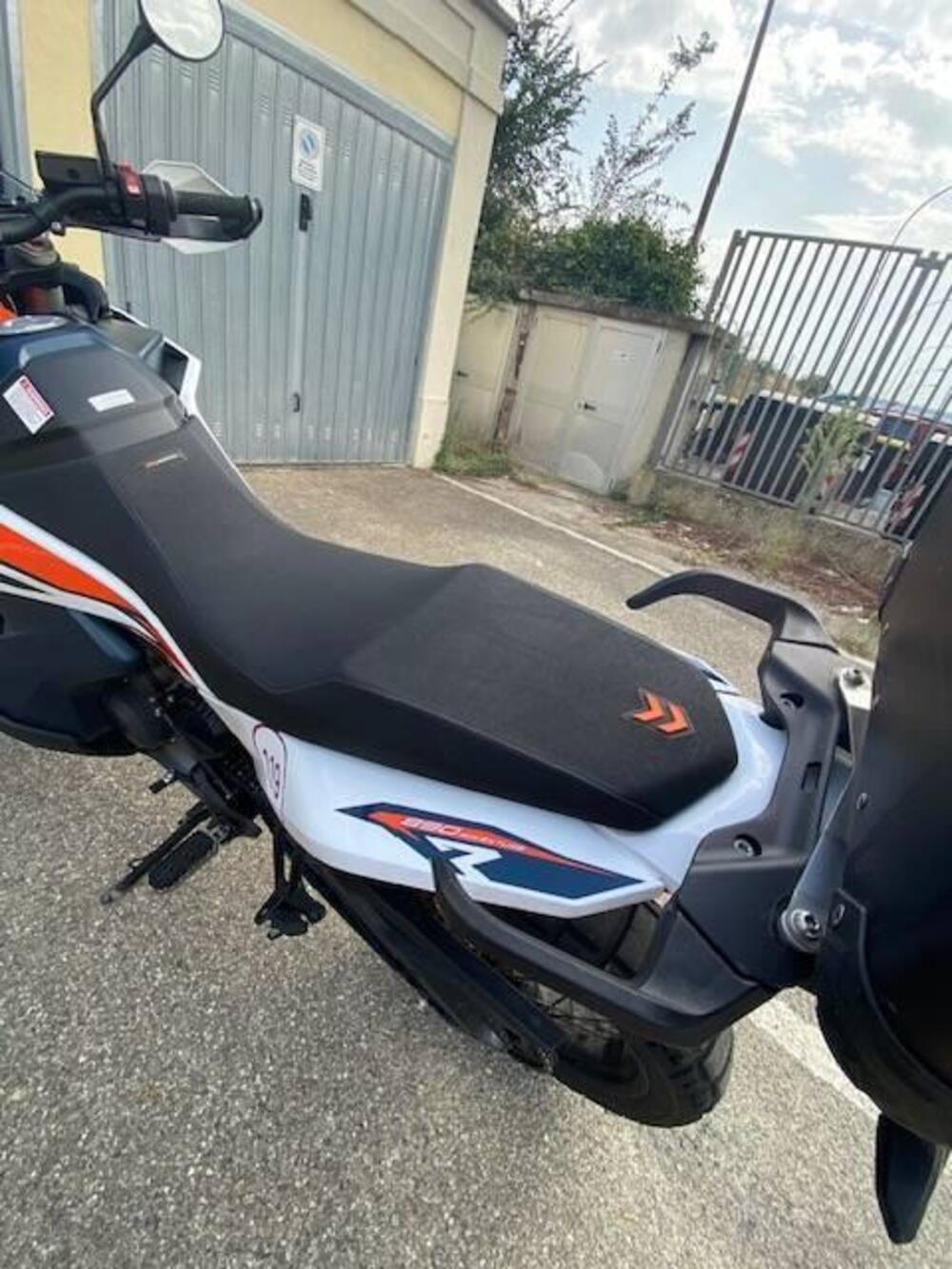 KTM 890 Adventure R (2023 - 24) (4)