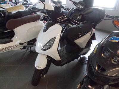 Piaggio 1 Active (2022 - 25) usata