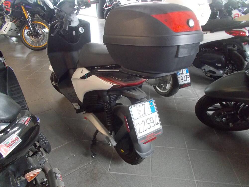 Piaggio 1 Active (2022 - 26) (4)