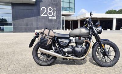 Triumph Street Twin 900 (2021 - 22) usata