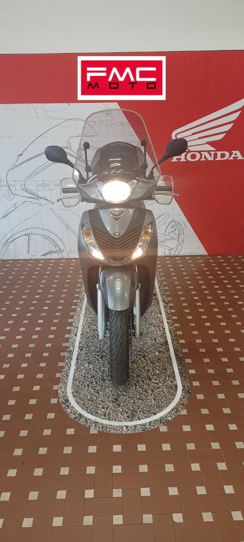 Honda SH 150 i (2009 - 12) (6)