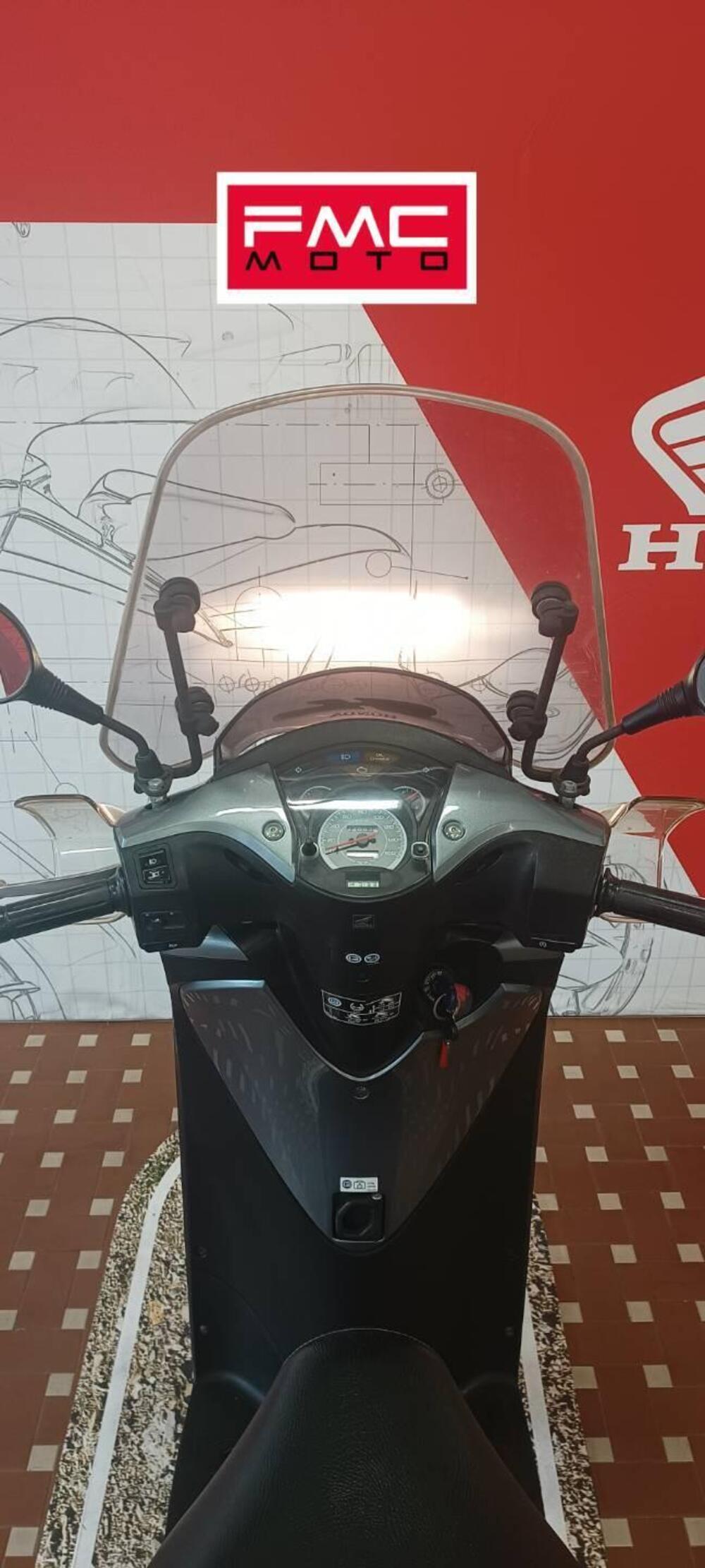 Honda SH 150 i (2009 - 12) (7)