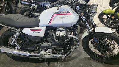 Moto Guzzi V7 Special (2025) nuova