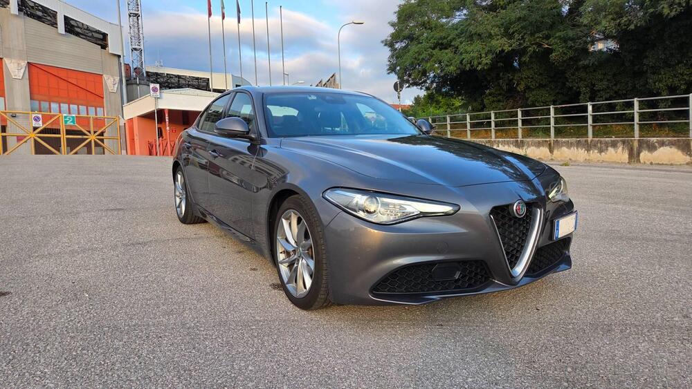 Alfa Romeo Giulia usata a Trieste (5)