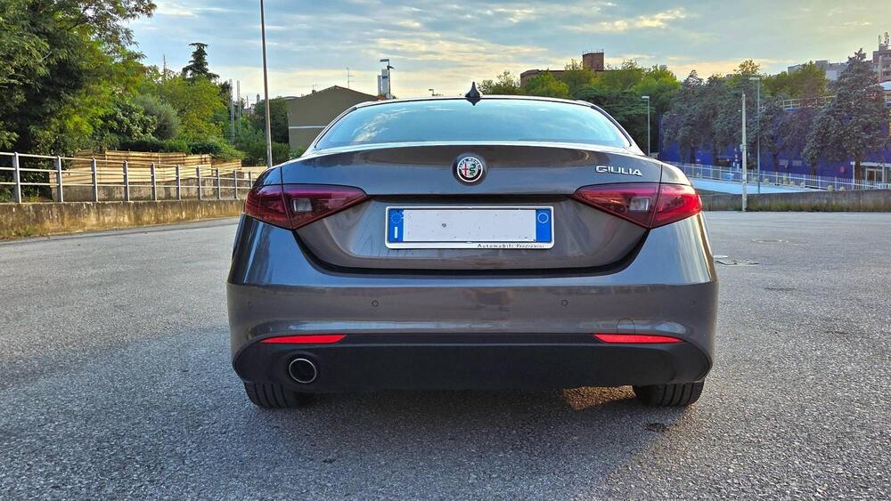 Alfa Romeo Giulia usata a Trieste (7)