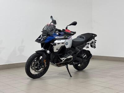 Bmw R 1300 GS Adventure Trophy (2025) usata