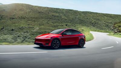 Nuova Tesla Model Y Performance: dal N&uuml;rburgring alle strade europee, la SUV elettrica &egrave; ancor pi&ugrave; potente