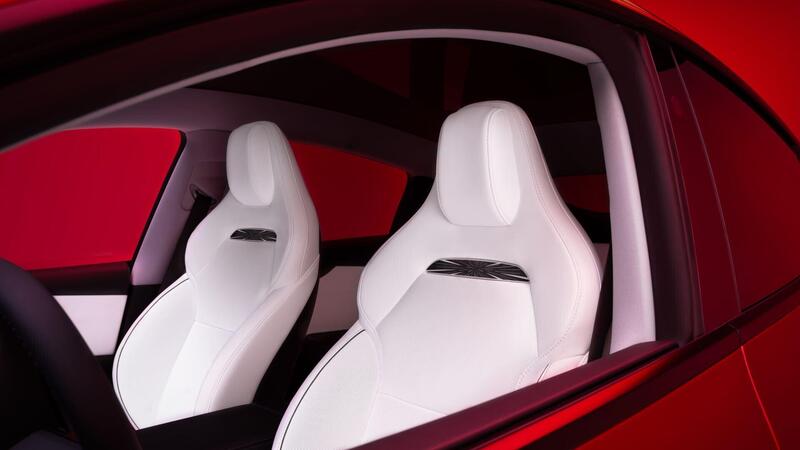 Interni Tesla Model Y Performance