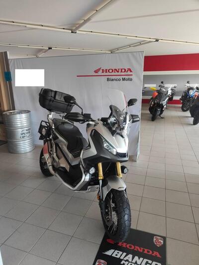 Honda X-ADV 750 Travel Edition (2017) usata