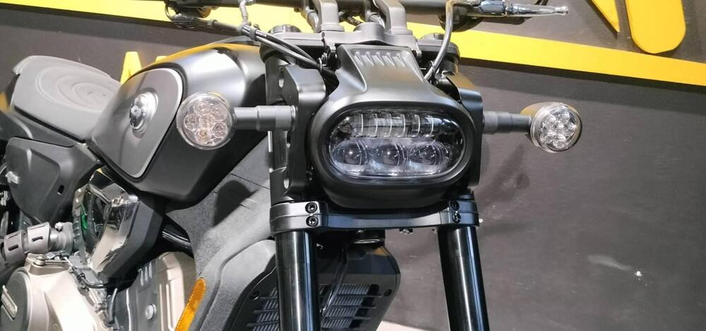 QJ Motor SRV 600 V (2025 - 26) (5)