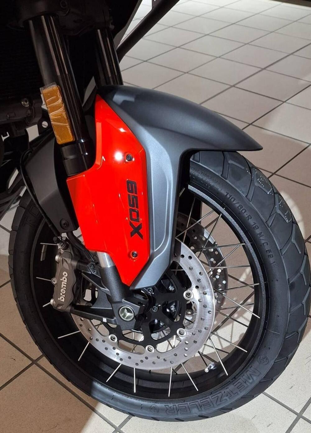 QJ Motor SVT 650 X (2025 - 26) (3)