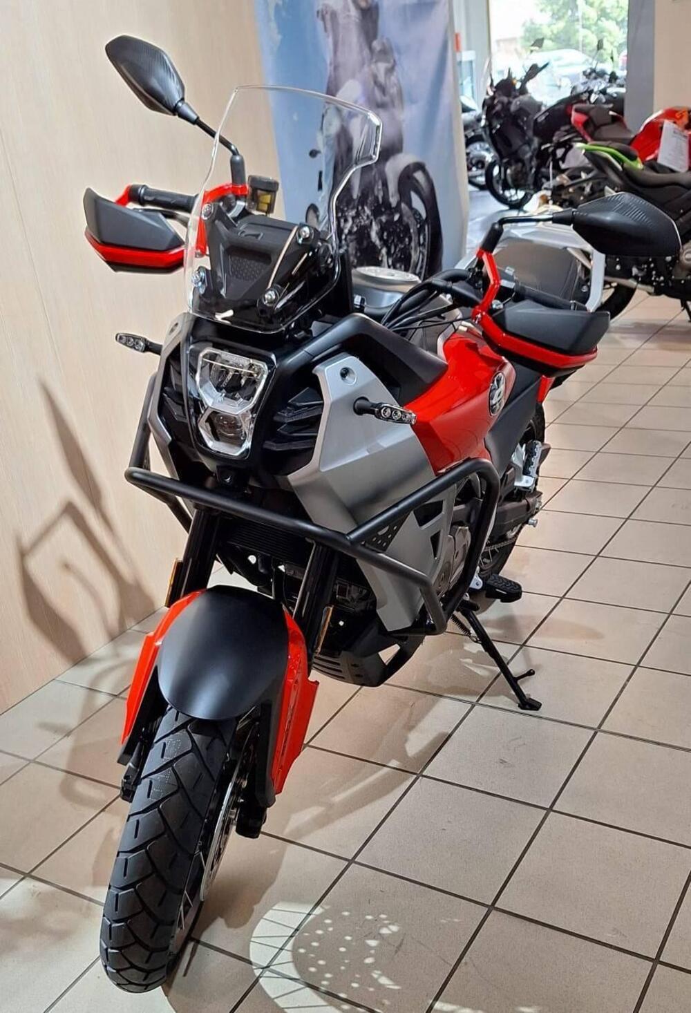 QJ Motor SVT 650 X (2025 - 26) (2)