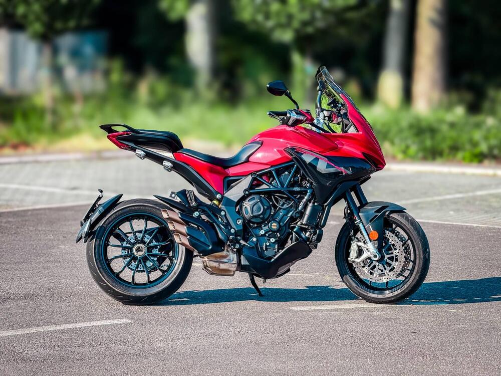 MV Agusta Turismo Veloce 800 Rosso (2021 - 23) (3)