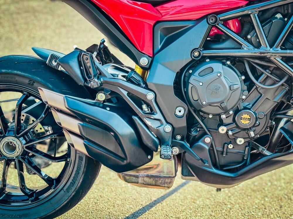 MV Agusta Turismo Veloce 800 Rosso (2021 - 23) (8)