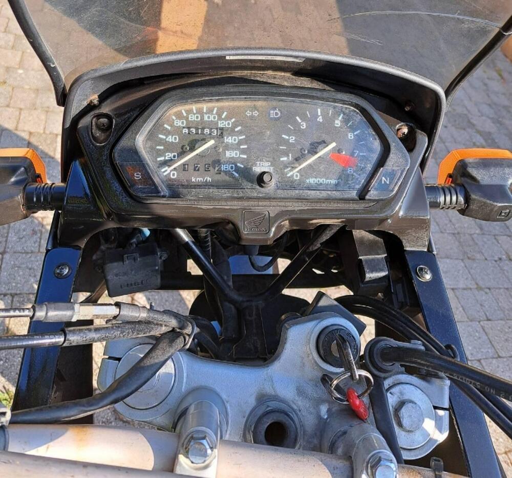 Honda NX 650 Dominator (1996 - 02) (5)