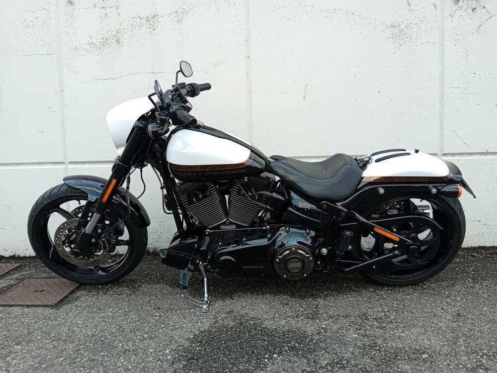 Harley-Davidson 1800 Breakout Pro Street (2016 - 17) - FXSBSE (2)