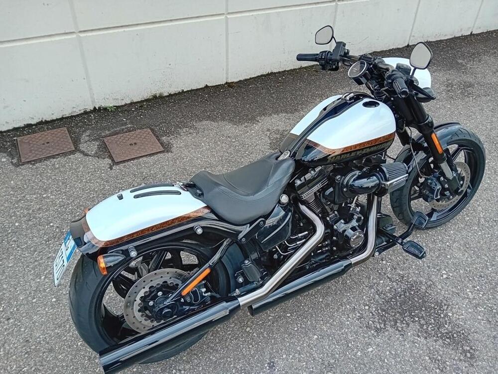 Harley-Davidson 1800 Breakout Pro Street (2016 - 17) - FXSBSE (4)